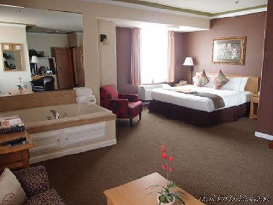 The Inn At Rolling Hills Casino & Resort Corning Extérieur photo